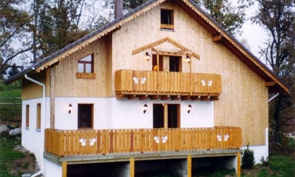 Le Thillot Ski Chalet | Rustic Chalet for Families