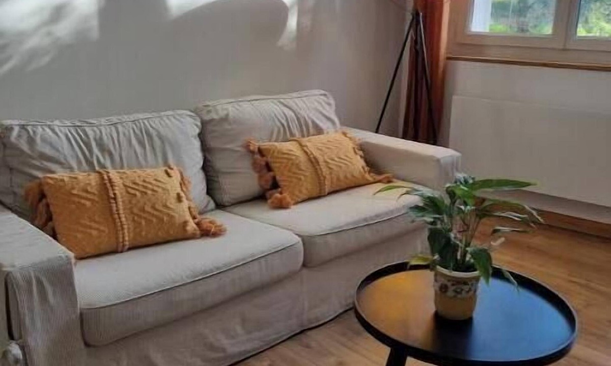Loriol-sur-Drome House | Séjour Bucolique au Calme - Charming 2-room apartment in a wooded park