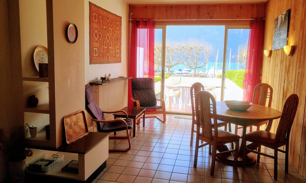 Aix-les-Bains Apartment | SEASONAL RENTAL in AIX-LES-BAINS FACE AU LAC SUR LE GRAND PORT