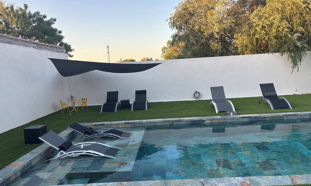 Narbonne House | Single-story villa with a pool, 10 minutes from the beach
