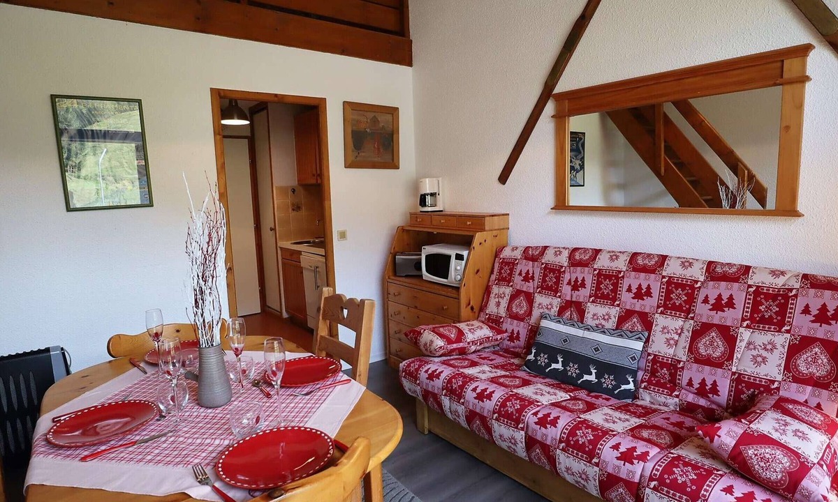 Beaufort Apartment | Ski apartment for 6, slopeside, garage, bright duplex