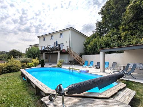 Favieres House | Spacieux gîte contemporain avec terrasse panoramique et piscine chauffée - FR-1-584-373