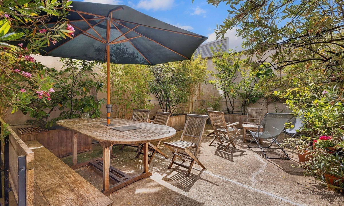 Quartier de la Chapelle Apartment | Spacious Flat & Garden | Paris 18th