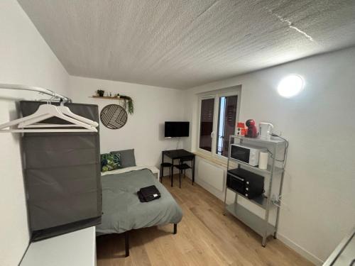 Besancon Apartment | Studette Confort Proche Tramway et Gare