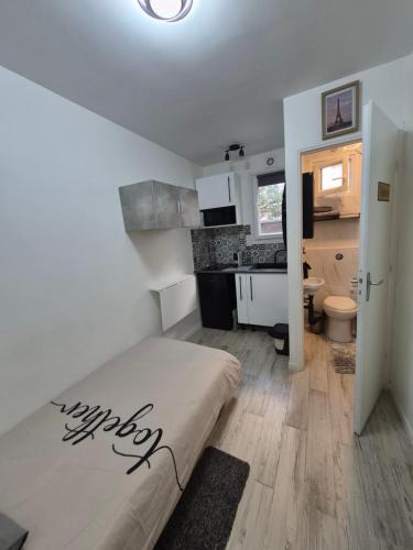 Notre-Dame-des-Champs Apartment | Studette cosy ideal pour un séjour parisien métro Duroc