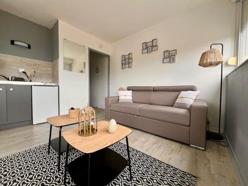 Besancon Apartment | Studio 2 prsn/Proche Gare-Viotte/Garage Privé