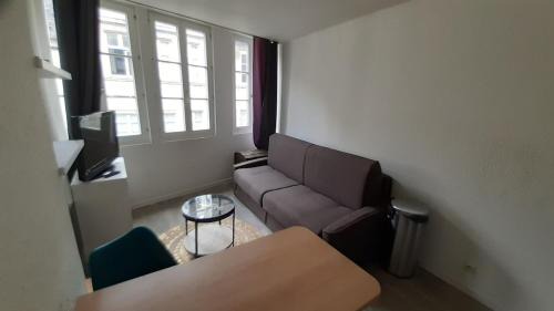 Besancon Apartment | Studio 301 rue Battant Besancon