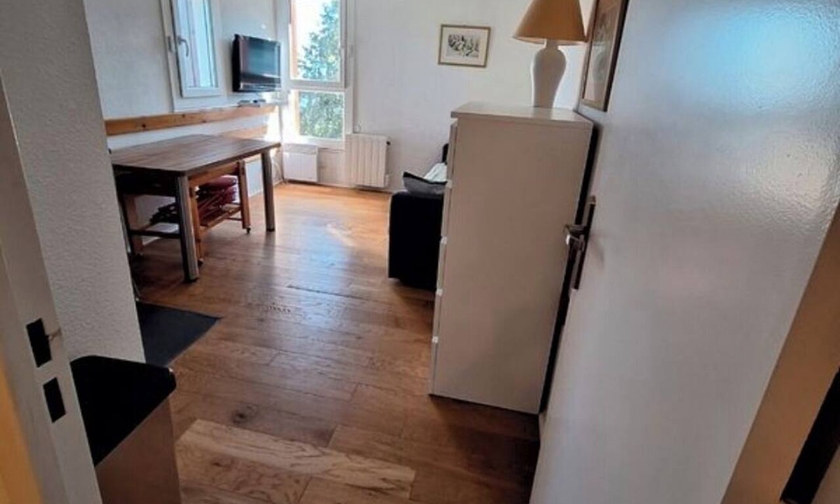 Les Adrets Apartment | Studio apartment for 4–5 people at the base of the slopes and restaurants