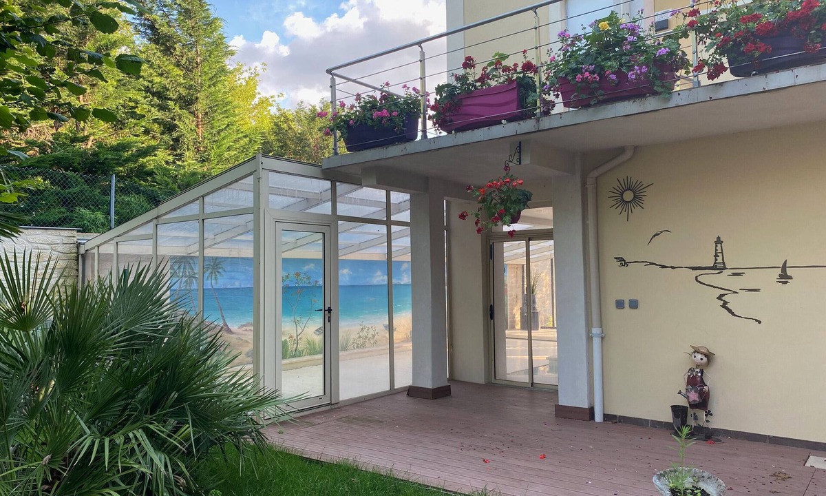 Saint-Maurice Apartment | Studio Apartment "Indépendant" with Private Terrace, Private Heated Pool & Wi-Fi