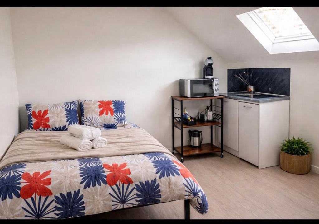 Villeneuve-Saint-Georges Apartment | Studio Central Confortable-Entièrement Équipé