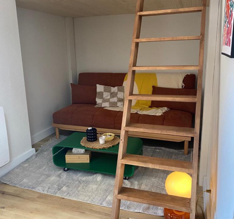 Pontarlier Apartment | Studio coloré et tout confort en plein centre