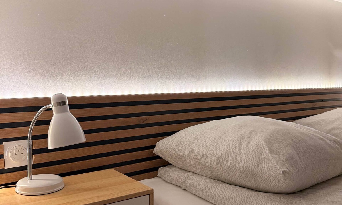 Bonnelles Apartment | Studio Duplex Avec spa et Cour Privée