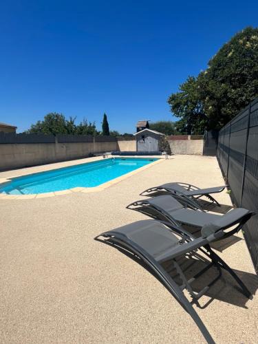 Saint-Paul-Trois-Chateaux House | Studio Menthe-Clim-Terrain de pétanque-Piscine collective