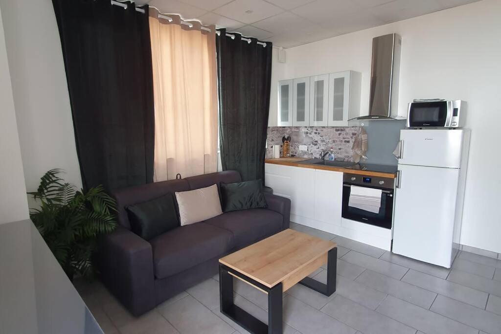 Lempdes Apartment | Studio Hadda