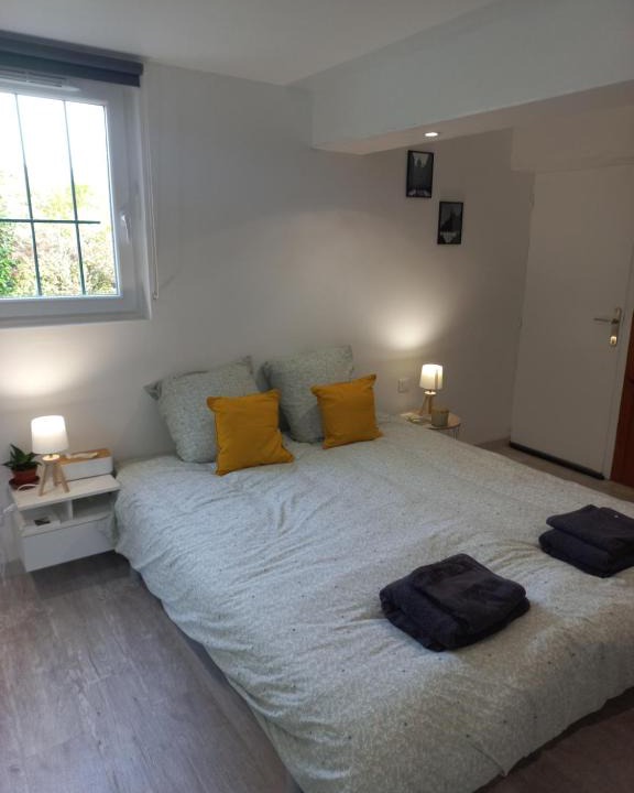 Saint-Jean-Baptiste Apartment | Studio : le petit comtois