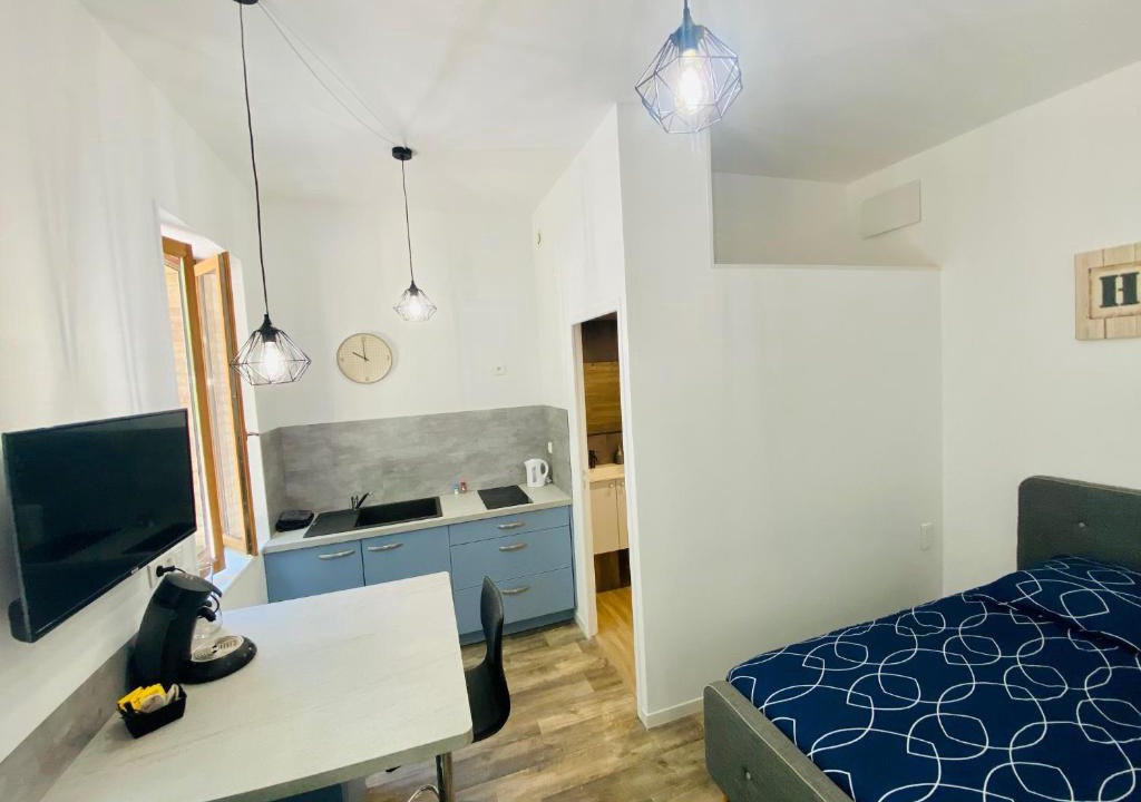 Lalande-Grand Selve Apartment | Studio neuf bien placé, jardin et parking gratuit