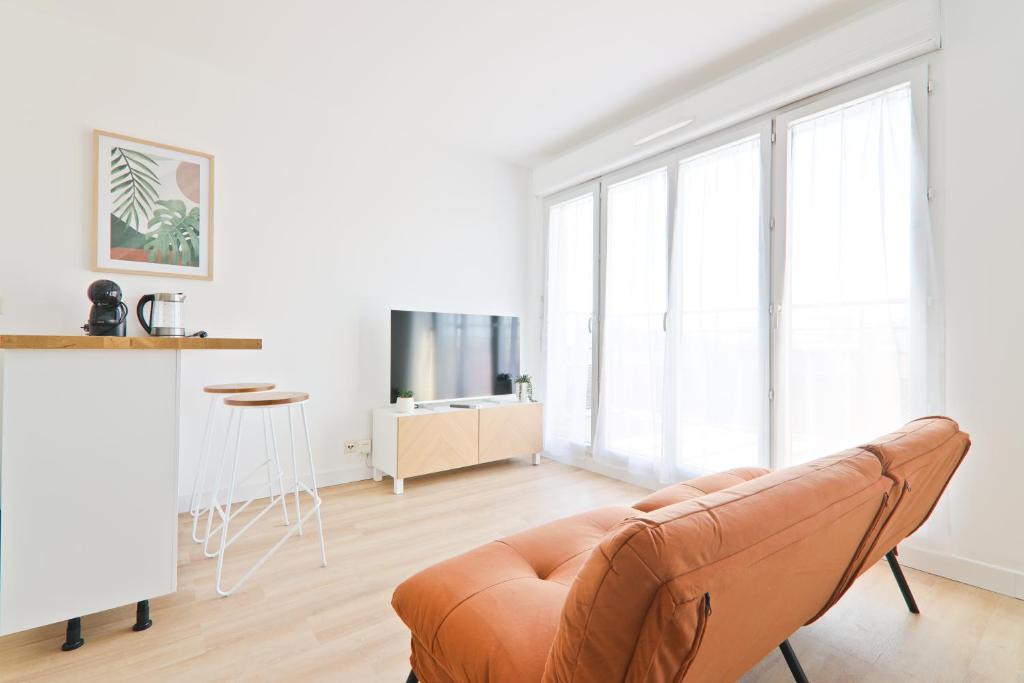 Vigneux-sur-Seine Apartment | Studio Orly 15 min I Balcon, cuisine, Wi-Fi rapide