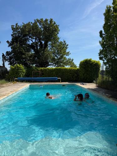 Taulignan Apartment | Studio Piscine en Drôme Provençale Repas Asiatique sur demande
