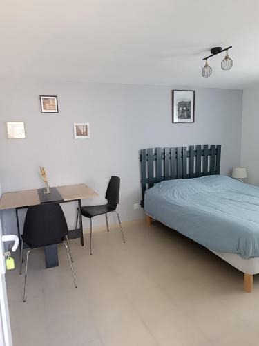 Villeneuve-le-Roi Apartment | Studio proche RER 200m et aéroport Orly 20 min