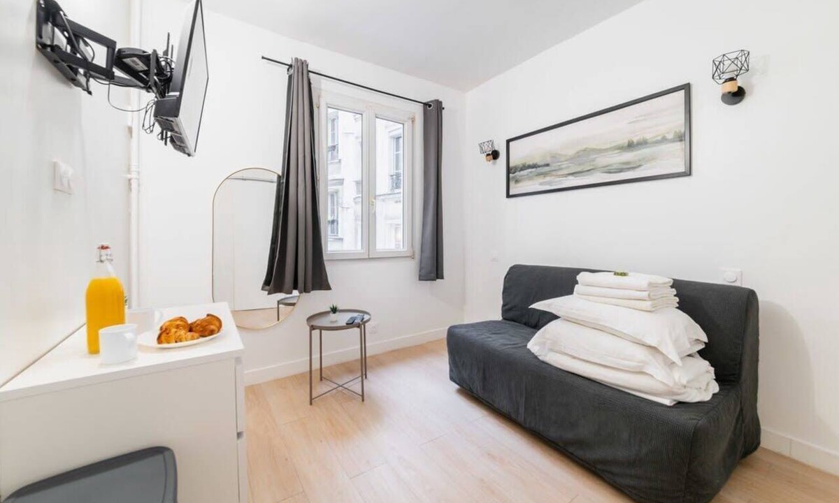 Quartier de Rochechouart Apartment | Studio sacre coeur metro anvers - Paris 9 -2P