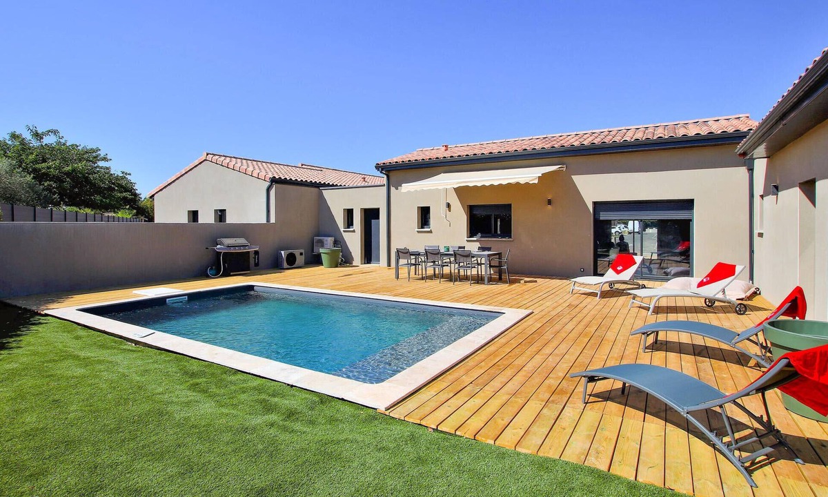 Cleon-d'Andran House | Stunning home in Cléon d' Andran