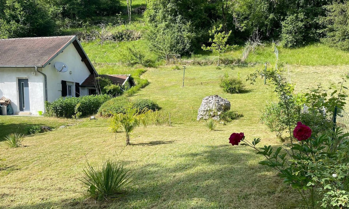 Mouthier-Haute-Pierre Villa | Superbe Villa Apaisante, Vue Sur La Loue