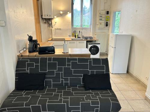 Le Creusot Apartment | T2 équipé Parc Verrerie - Idéal pros et couples