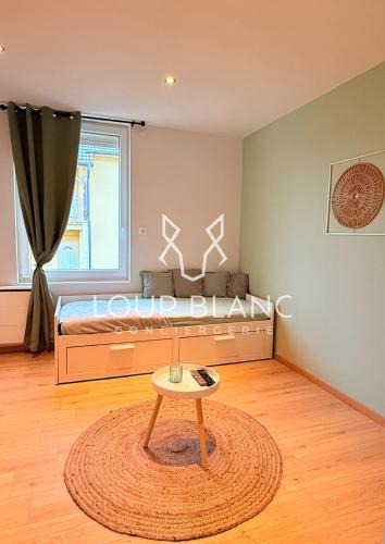 Cravanche Apartment | T2 souplex idéalement situé proche Techn'hom