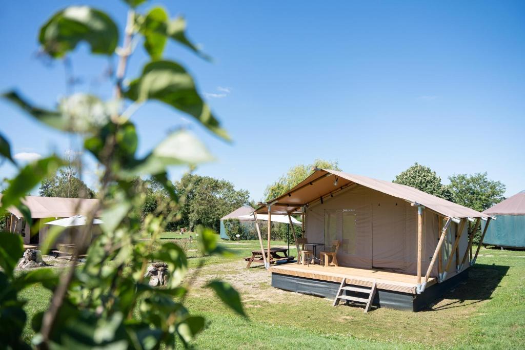 Target Other | Tente Lodge Safari