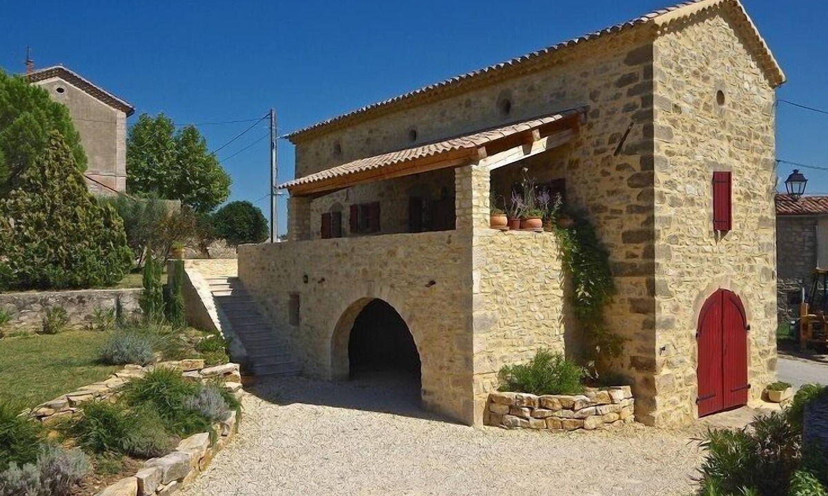 Brujas House | Traditional stone farm-house near Vallon Pont d'Arc