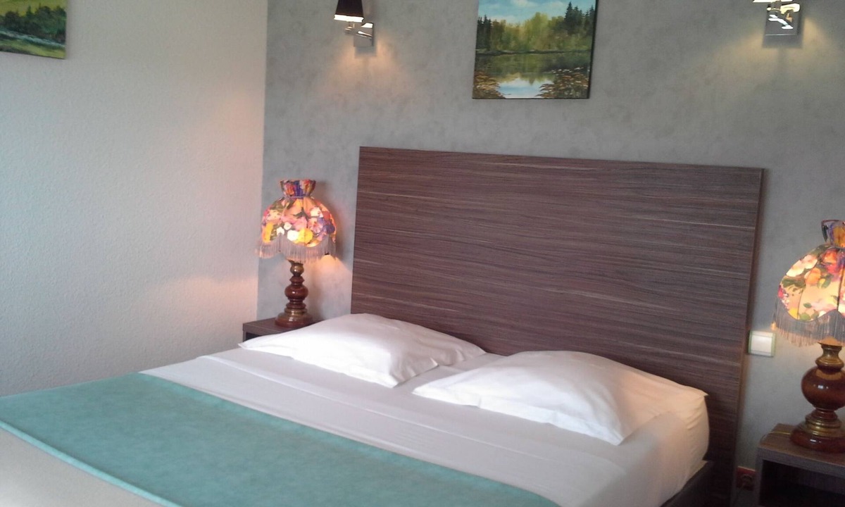 Girmont-Val-d'Ajol Apartment | Triple room Queen comfort 2 rooms