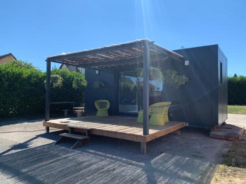 Toulon-sur-Arroux Apartment | Trois Six Vendée