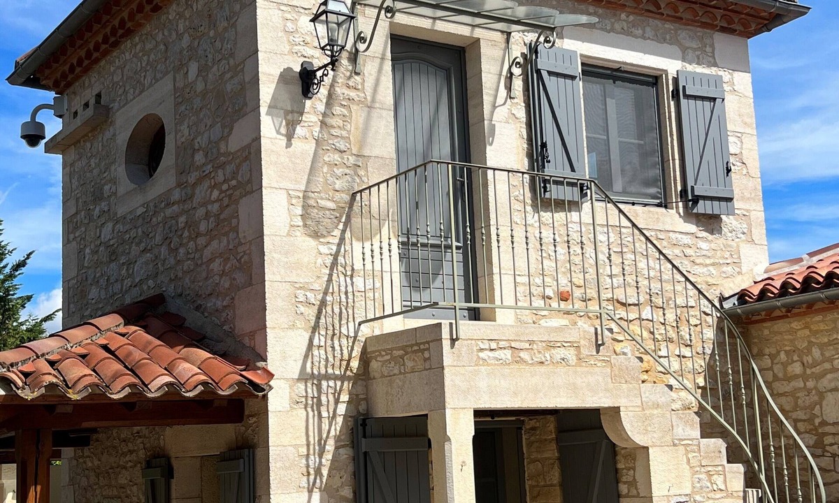 Grezels House | Typical house with dovecote, swimming pool, summer kitchen, close to vineyards