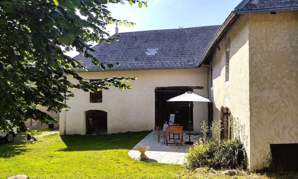 Nantes-en-Ratier House | Une Ancienne Ferme Rénovée