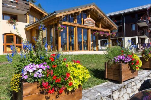 Doucy-Combelouviere Apartment | Vacancéole - Résidence Le Sappey - Doucy