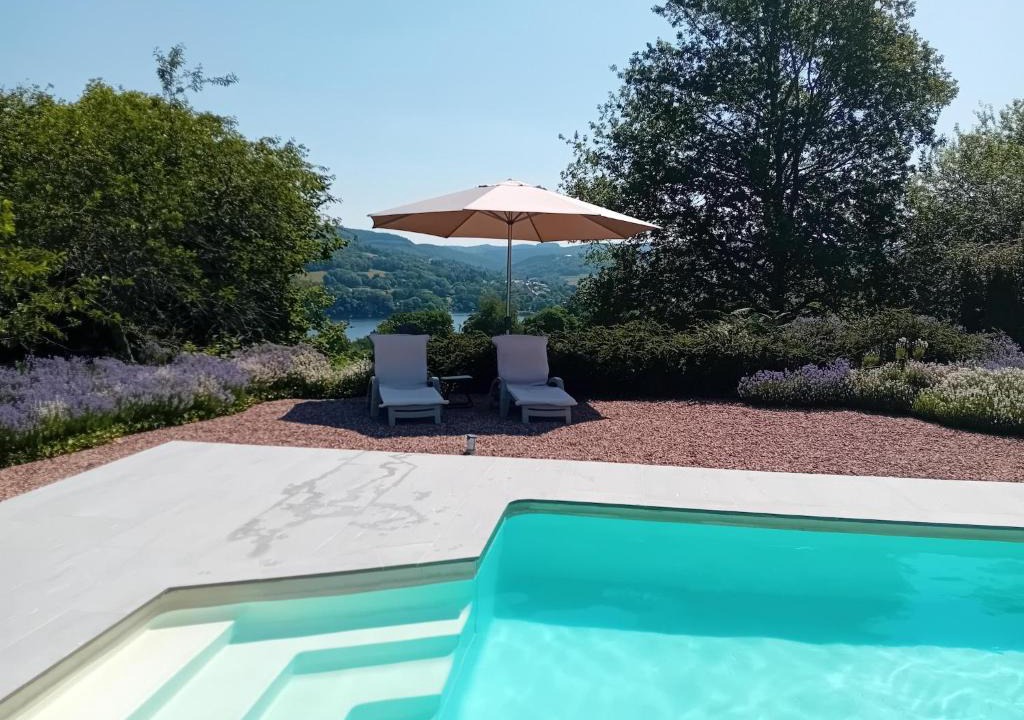 Chaumard House | Vacation Home in France with Pool