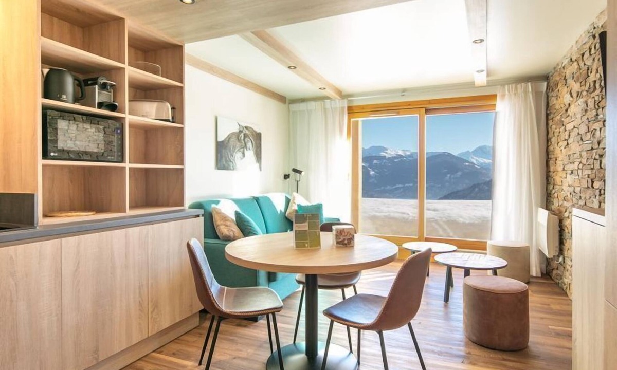 Doucy-Combelouviere Apartment | Valmorel | Studio for 3 + Ski-in, Ski-out!