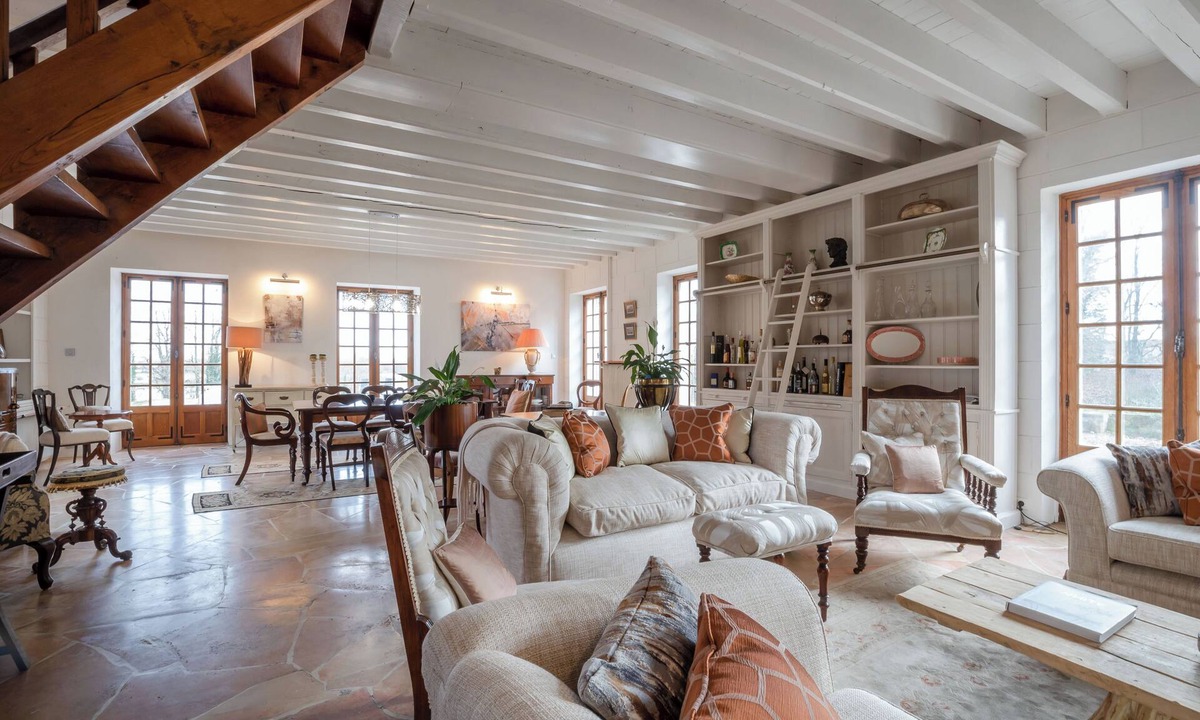 Gergy Bed & Breakfast | Very modern and spacious, in the colors of our natural habitat.
