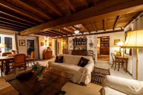 Sagy House | Villa Bernoux