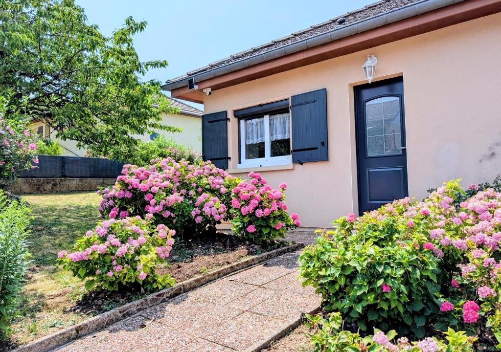 Dannemarie-sur-Crete House | VILLA climatisée - 4 étoiles - 75 m2 avec terrasse pour 3 personnes - à 10 min de Besançon