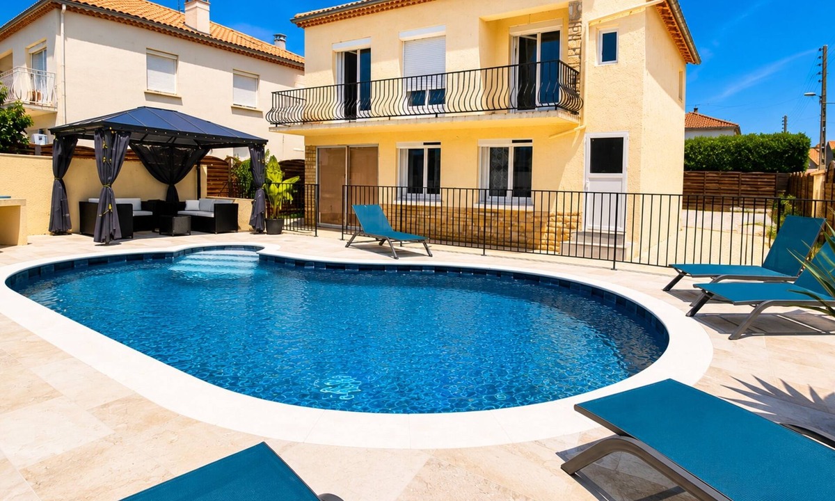 Montelimar House | Villa des Romarins ⭐ - Swimming pool, Spa, Family-Group - Montélimar