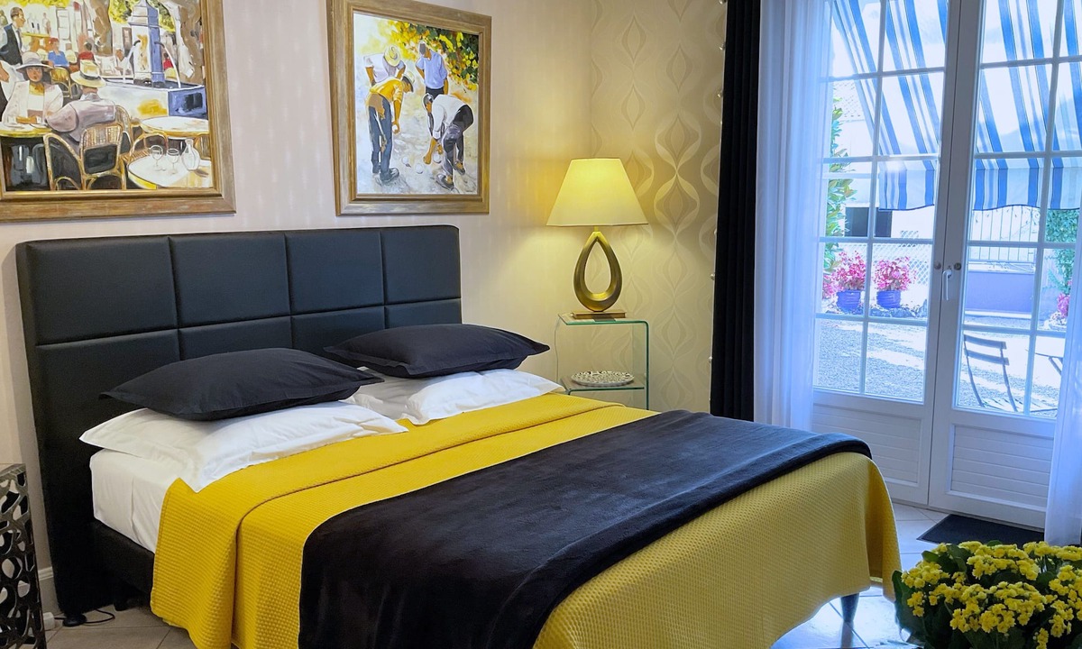 Vaux-sur-Mer House | Villa l'Olivier, Chambre d'Hôtes Les Volets Bleus
