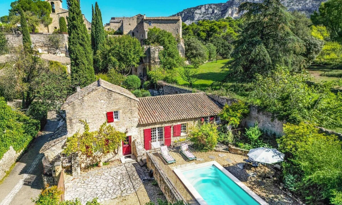 Taillades Villa | Villa Le Bastidon by Villa Plus