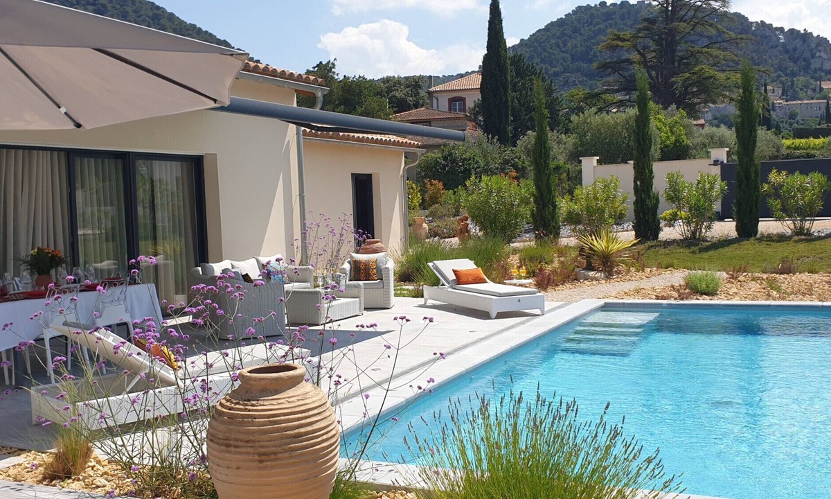 Seguret Villa | Villa moderne avec jacuzzi, piscine et vue