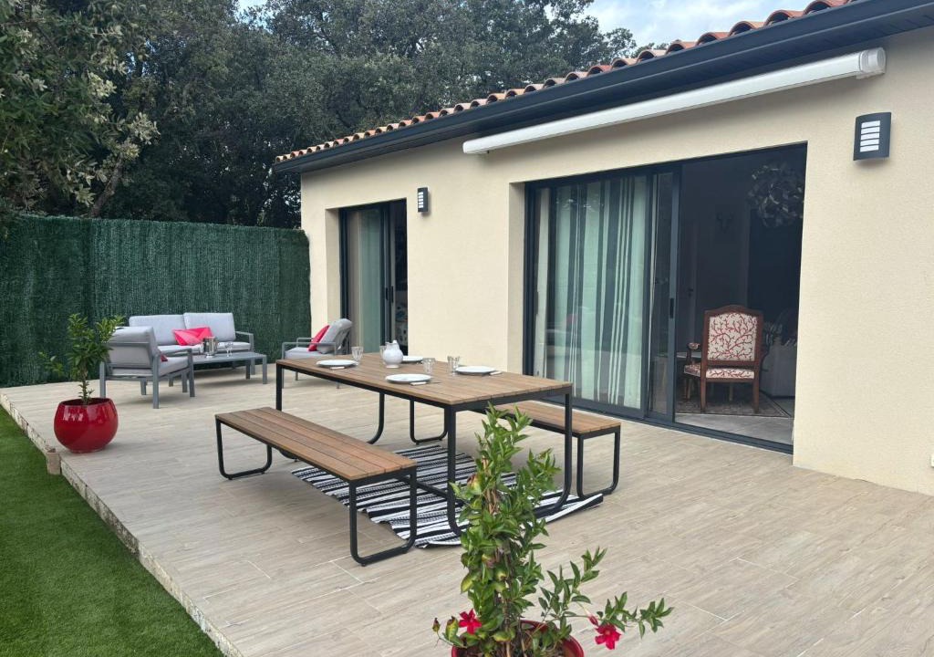 Carpentras House | Villa Npda