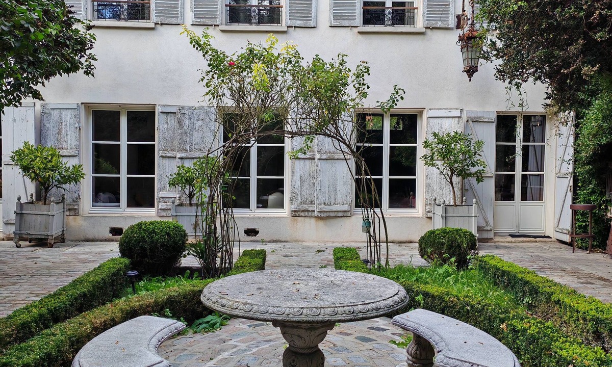 Marat - Parmentier House | villa raspail
