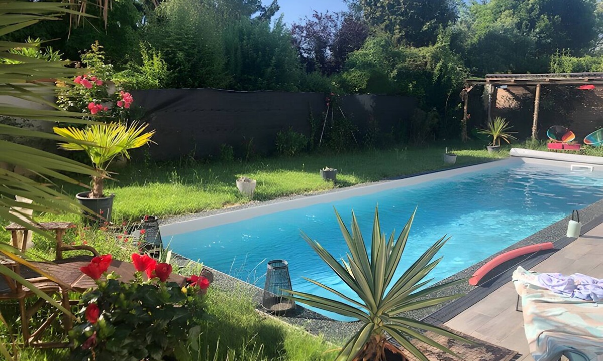 Montauban House | Villa "Stella" with Private Pool, Wi-Fi, and Air Conditioning