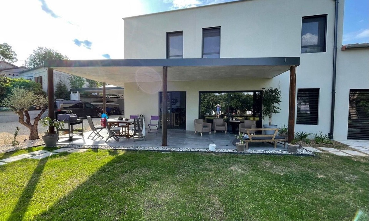 Vallon-Pont-d'Arc House | Villa with air conditioning - 8 guests near river