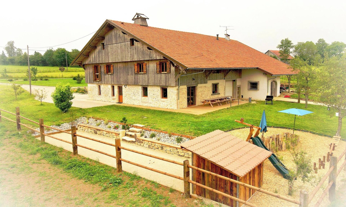 Guyans-Vennes House | Welcome to Au Grand Coeur Chaux 5-star gîte