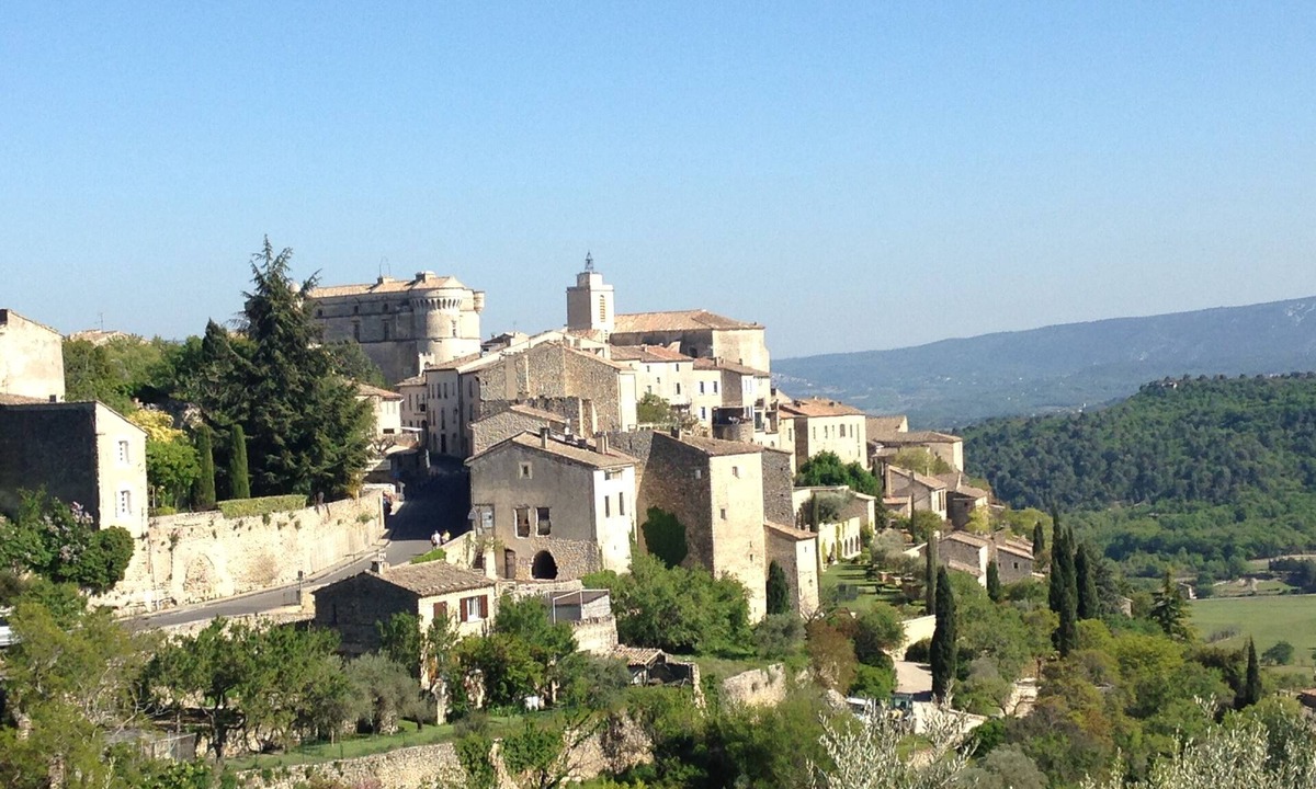Caromb Villa | With Optic fibre Wifi, stunning location, pool and walking distance to village